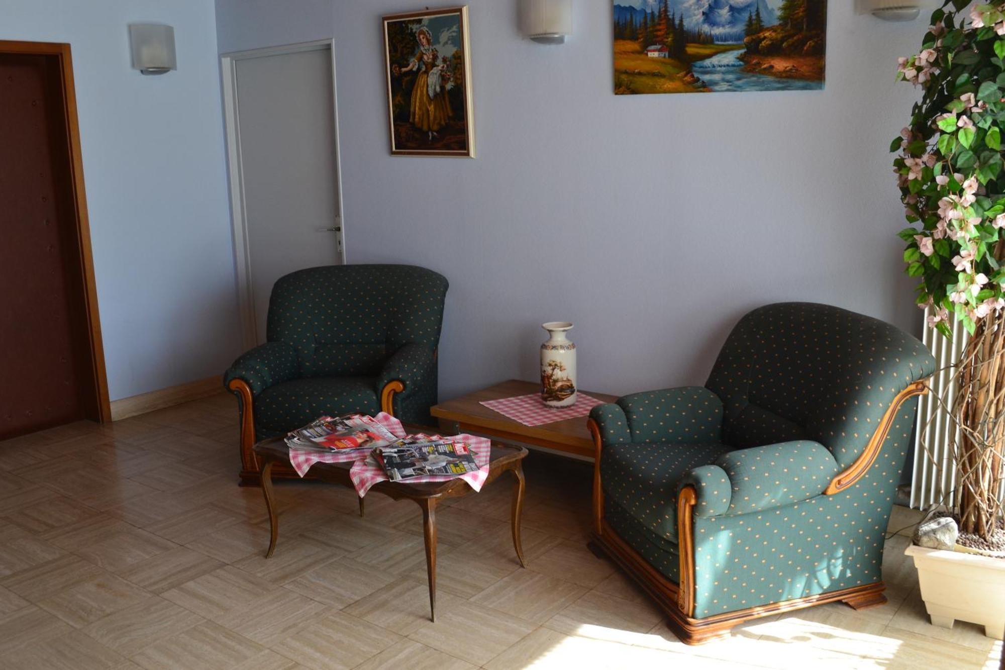 Hotel Restaurant Niemerich Пюлверсхайм Екстериор снимка